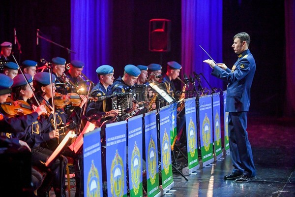 Тематическая беседа «Ансамбль песни и пляски ВДВ»