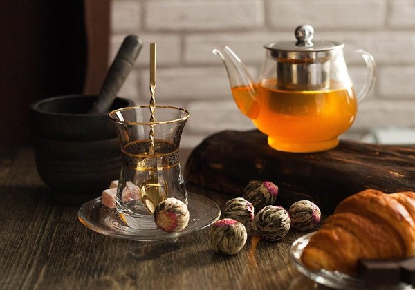 Авторская лекция «ОтЧАЯнная История»