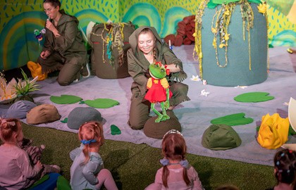 Почему лягушки поют