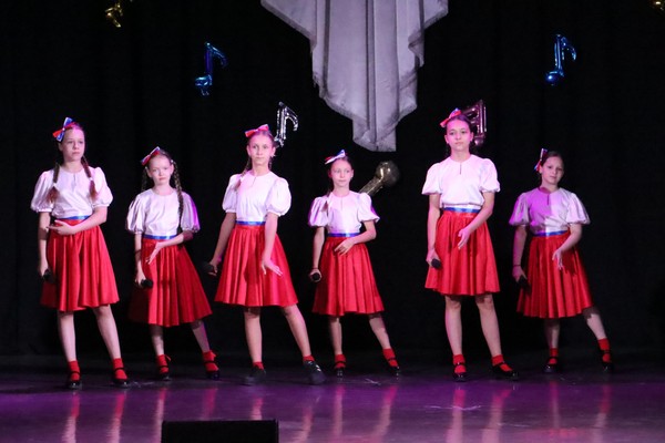 Фестиваль творчества «Звездный дождь»