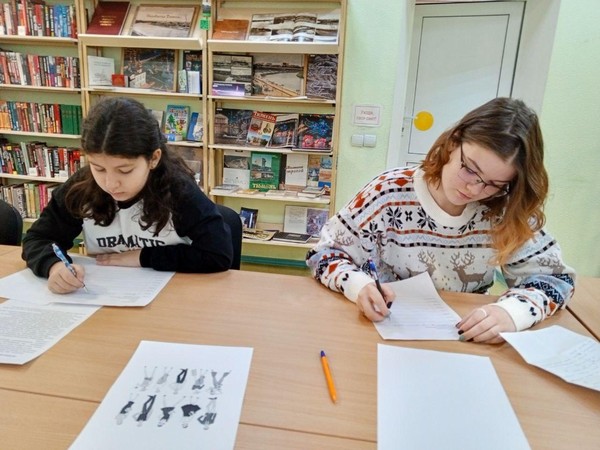 Поэтическая гостиная «В мире стоит быть поэтом»