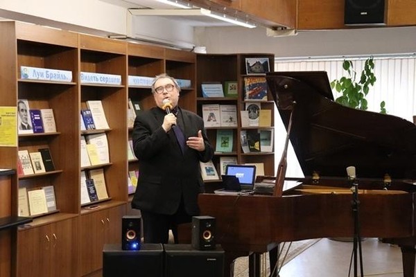 Творческий вечер Алексея Панова