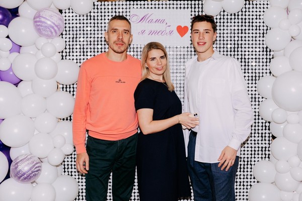 Праздник, посвященный Дню матери Творческий конкурс СуперМама