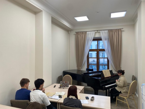 Открытый урок «Классическая сонатная форма »