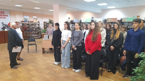 Программа «Фронтовые дороги Константина Симонова»