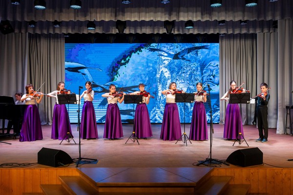 Концерт «Пианисты и скрипачи играют для детей»