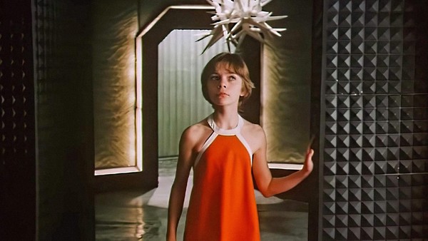 Кинопросмотр «Гостья из будущего»