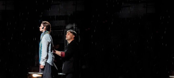 Кино в театре «Добрый человек из Сезуана»