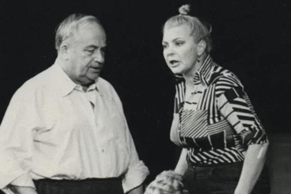 Литературная композиция «Пена – комедия нравов» разбор спектакля Сергея Михалкова о коррупции