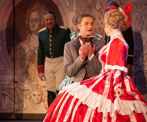 Юрий Захаров