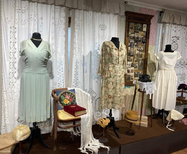 Век минувший