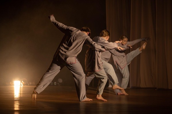 Хореографический спектакль «Фолк-эскиз»