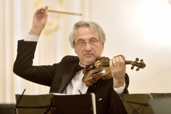 Концерт Александра Шустина (скрипка)