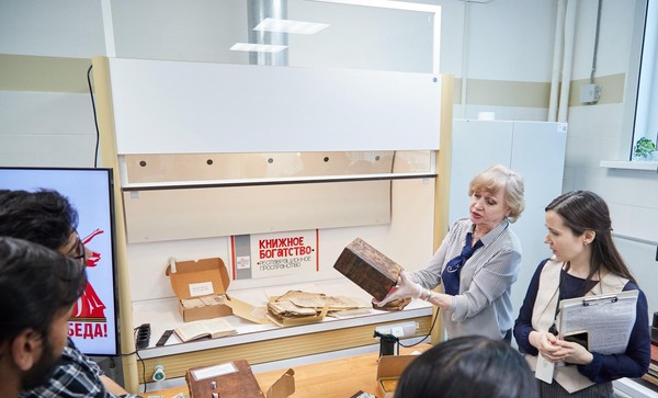 Экскурсия в Центр консервации и реставрации с практикумом «Реставрационная мастерская»