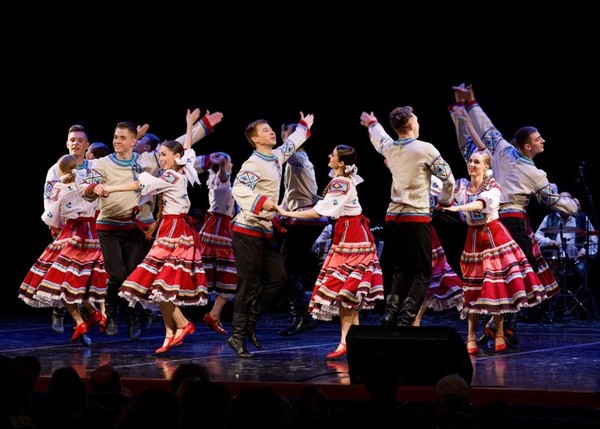 Музыкальный спектакль «Русская сюита»