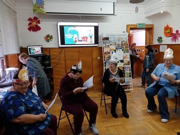 Фольклорные посиделки «Ноябрьские забавы»