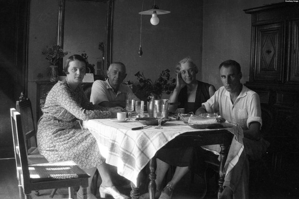 История фотографии «Бунины в Грассе»