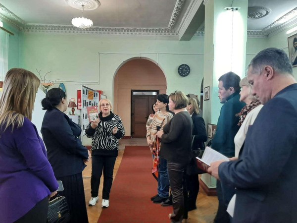 Обзор видеопанорамы «Помолчим у истории, бронзою ставшей»