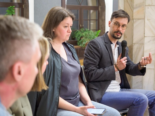 Обсуждение спектакля «Журавленок и молнии»