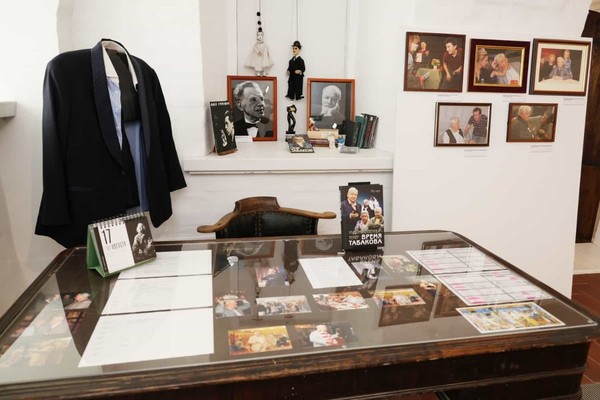 Олег Табаков: Моё дело — играть