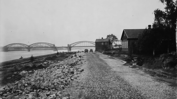 Лекция «Правый берег: история и архитектура»