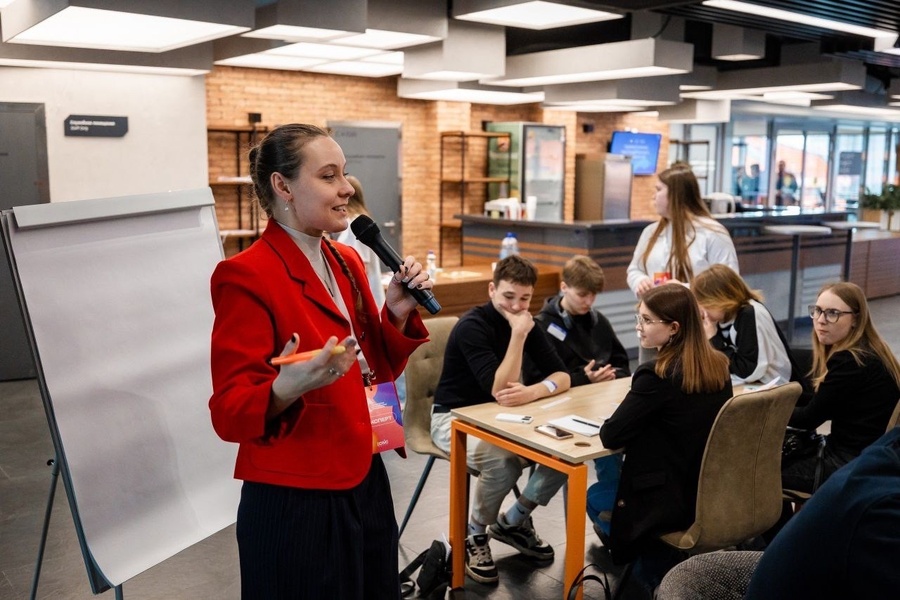 PR-воркшоп «Думай как они»