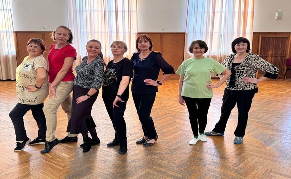 Спортивно-бальные танцы для пенсионеров в рамках проекта «Жизнелюб»