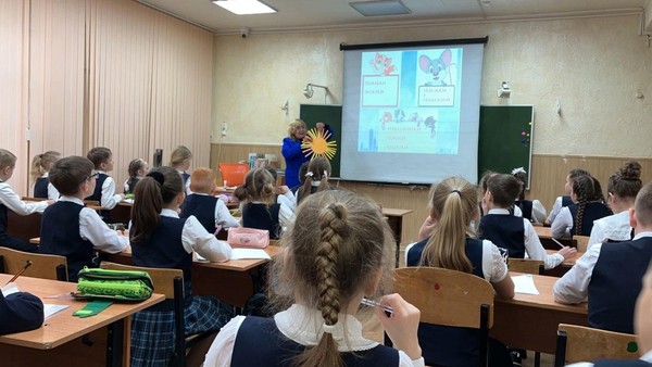 Литературно – игровая программа «Сказочной дорогой братьев Гримм»