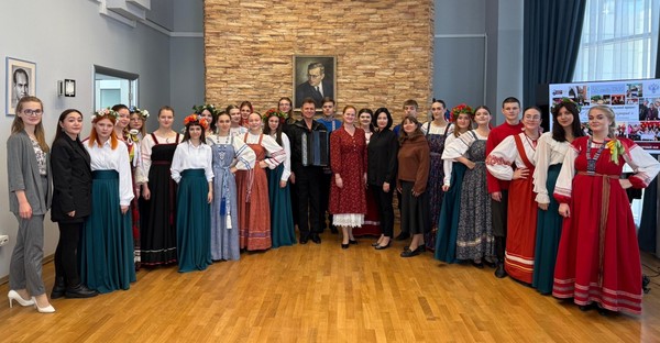 Круглый стол «Роль народной песни в сохранении исторической памяти»