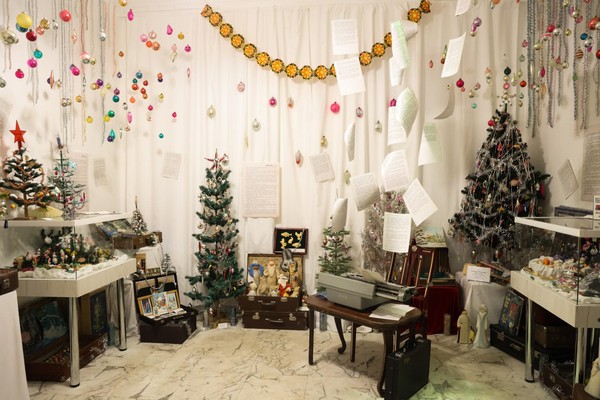 Выставка «Новогодняя история одного коллекционера»