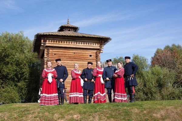 Концертная программа «Единством славится Россия»