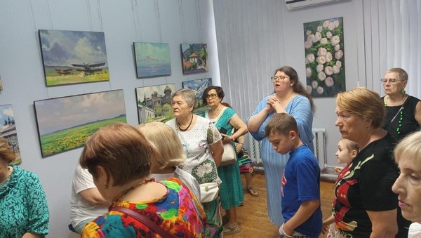 Выставка «В тихую пристань, где зыблются лодки…»