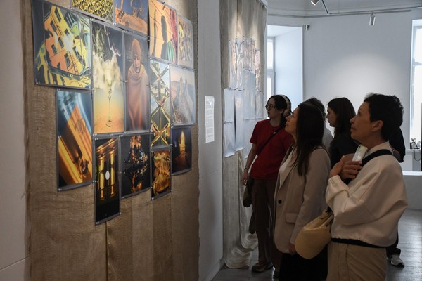 Экскурсии по временной экспозиции Центра современного искусства «Артэтаж»