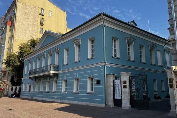 Выставка «Мемориальные квартиры на Арбате»