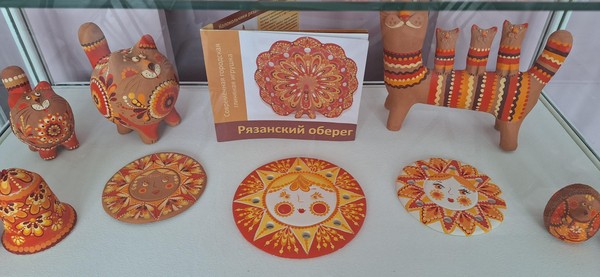 Выставка декоративно-прикладного искусства к фестивалю «Есенинская Русь»