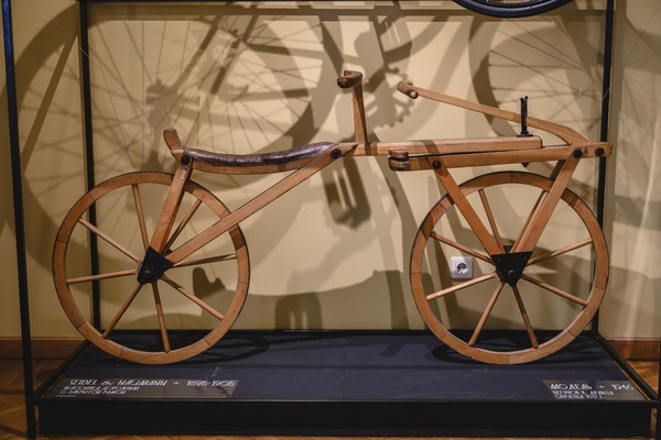 Лекции цикла «На велосипеде в космос»