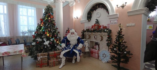 Развлекательная программа «Здравствуй, Дедушка Мороз!»