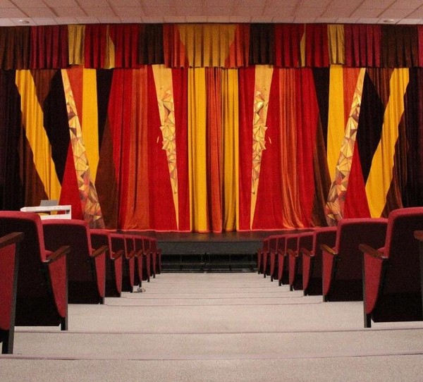 Спектакль «Ма-син-син»