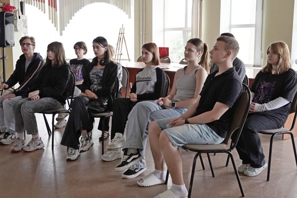 Игра-путешествие «XX век представляет…»