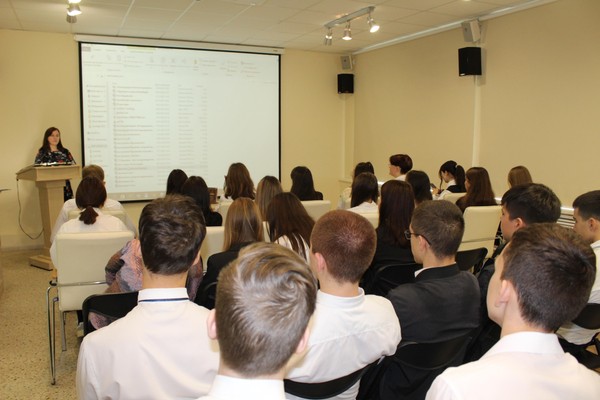 Программа «Взгляд в бесконечность: юбилей первого выхода человека в космос»