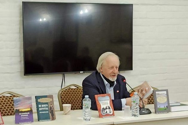 Издательский клуб № 76. «От поколения к поколению. Семейные хроники»