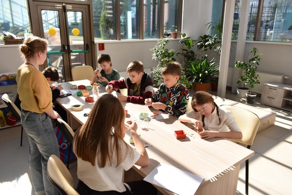 Занятия в археологическом кружке