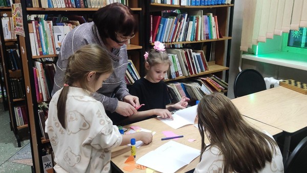 Практическое занятие «Милой маме»