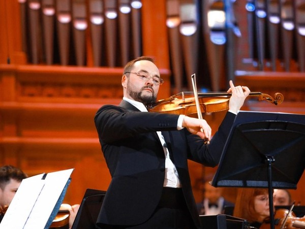 Концерт с участием Максима Новикова