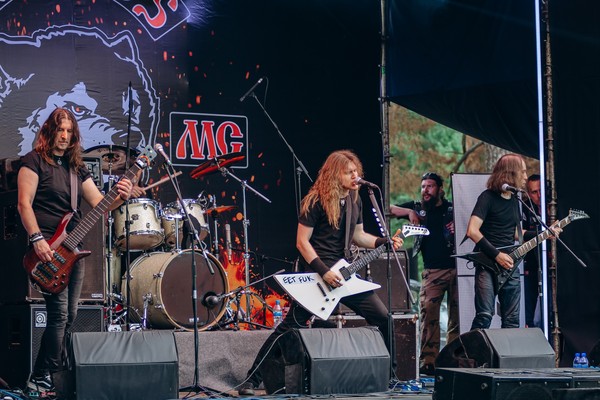 Get This & Metal Maniacs