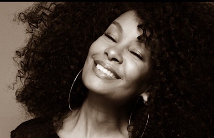 Джазовая вокалистка Вивиан Сессомс (США)