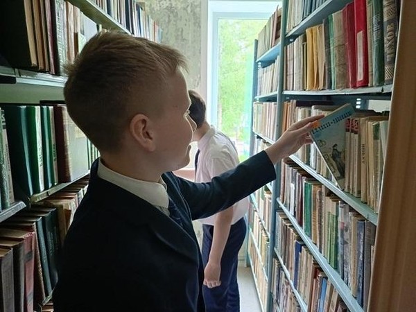 Познавательный час «Словари – богатство библиотеки»