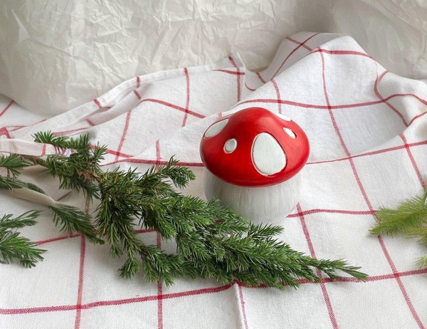 Мастер-класс «Роспись мухомора»