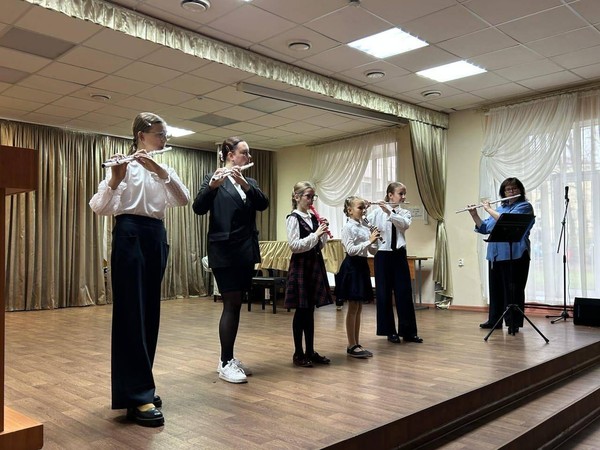 Лекция-концерт «Мелодии Победы на все времена»