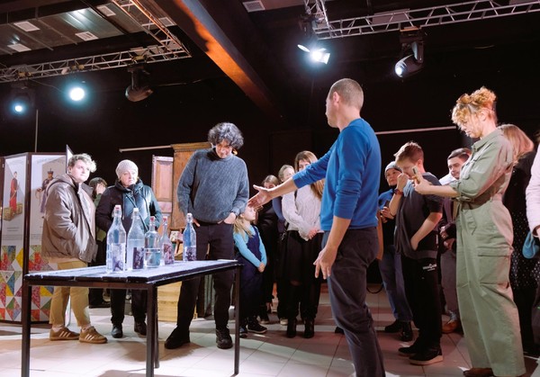 Экскурсия по выставке традиционного и современного искусства «сМЫслы»